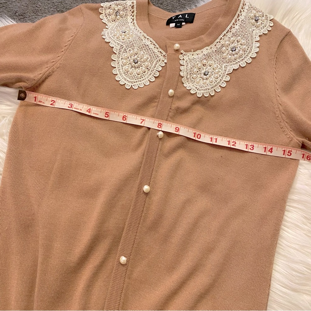 Peach cardigan with lace collar and pearl buttons - Picture 7 of 7
